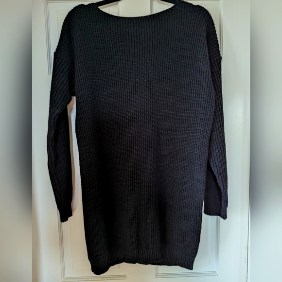 Boohoo Oversized Ribbed Long Sleeve V Neck Sweater NWOT - Picture 2 of 3